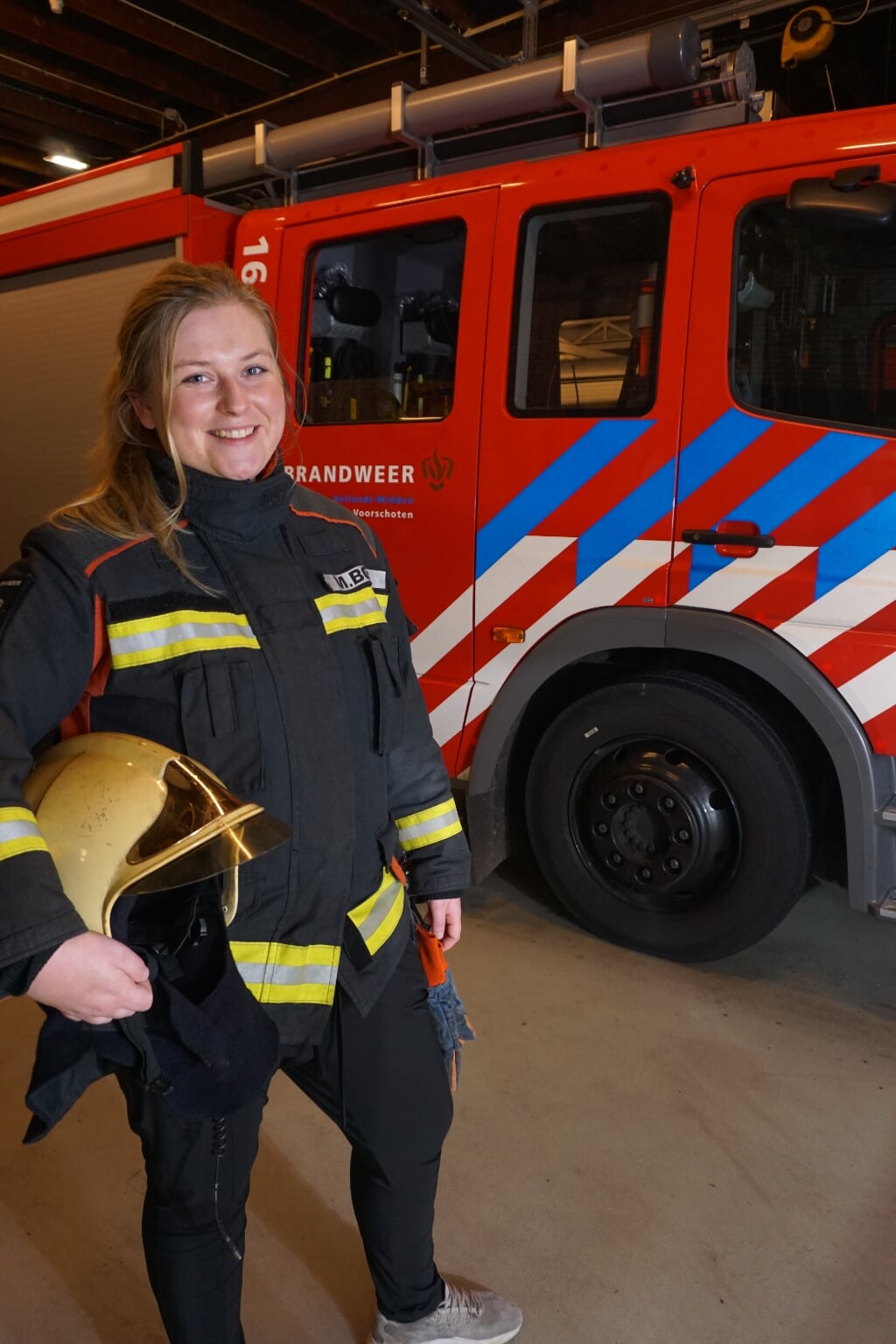Brandweervrouw Marloes zoekt collega's. Foto: VSK