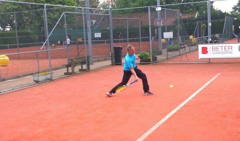 Overtuigende start tennissers LTC Zierikzee in hoofdklasse