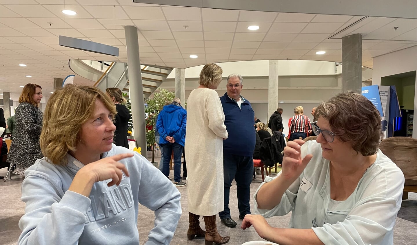 Ook boerin Bertie Steur uit Renesse was van de partij en ging in gesprek met de aanwezigen.