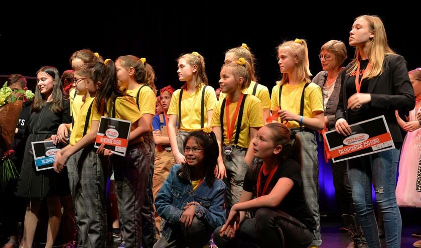 Isis Pokorni wint talentenjacht Rotary