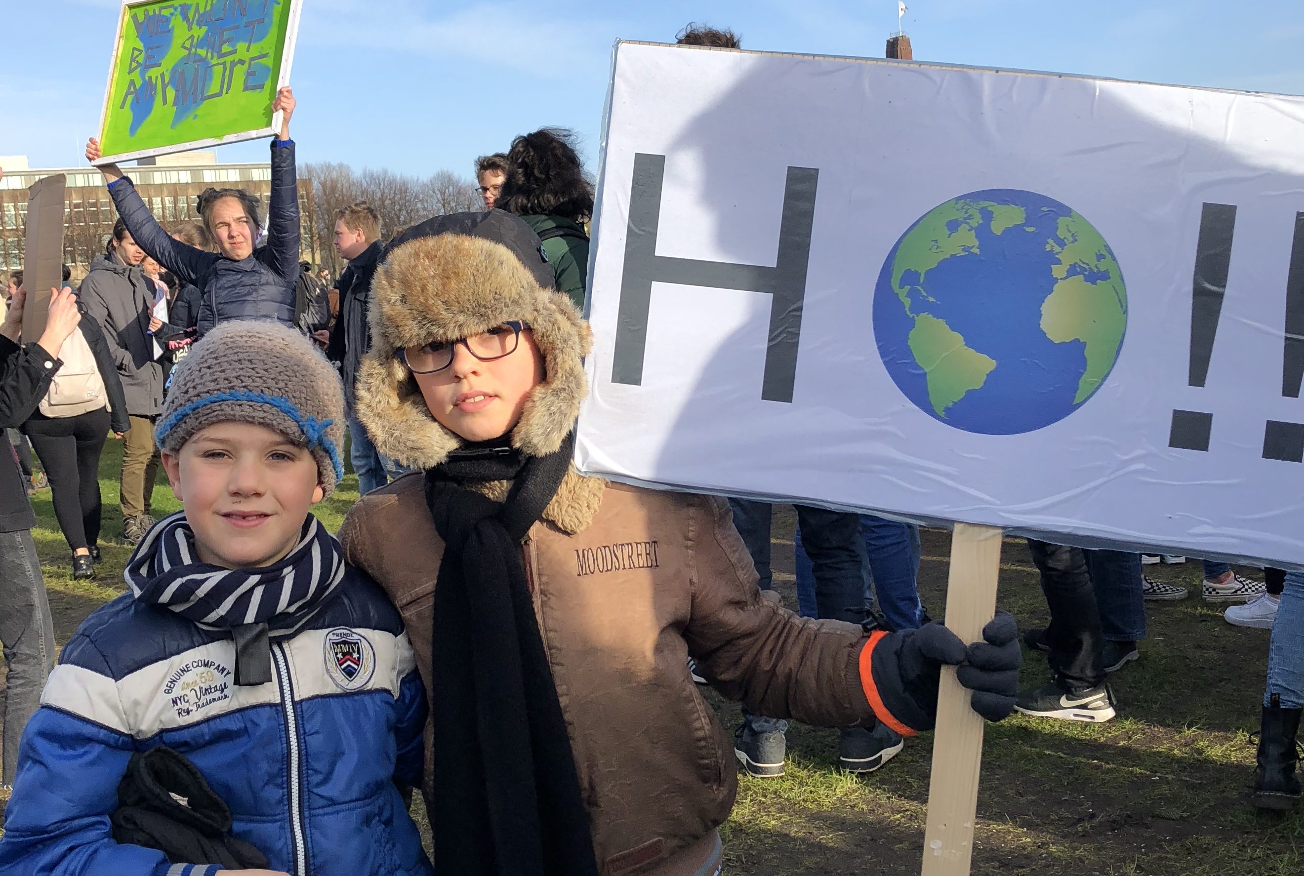 'Gebroederlijk' naar protestmanifestatie in Den Haag
