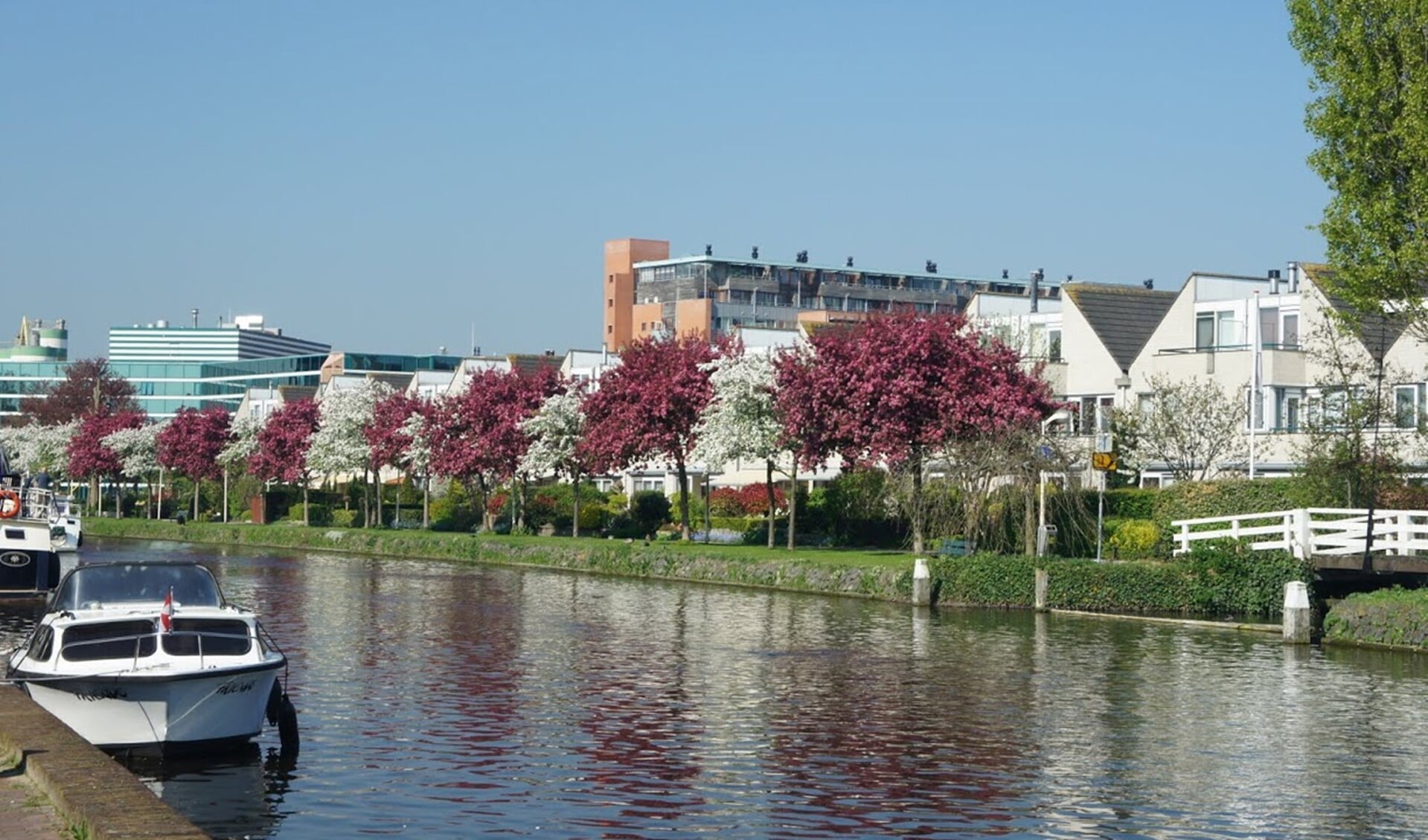 De brug moet ter hoogte van de wijk Klein Plaspoelpolder komen (archieffoto).