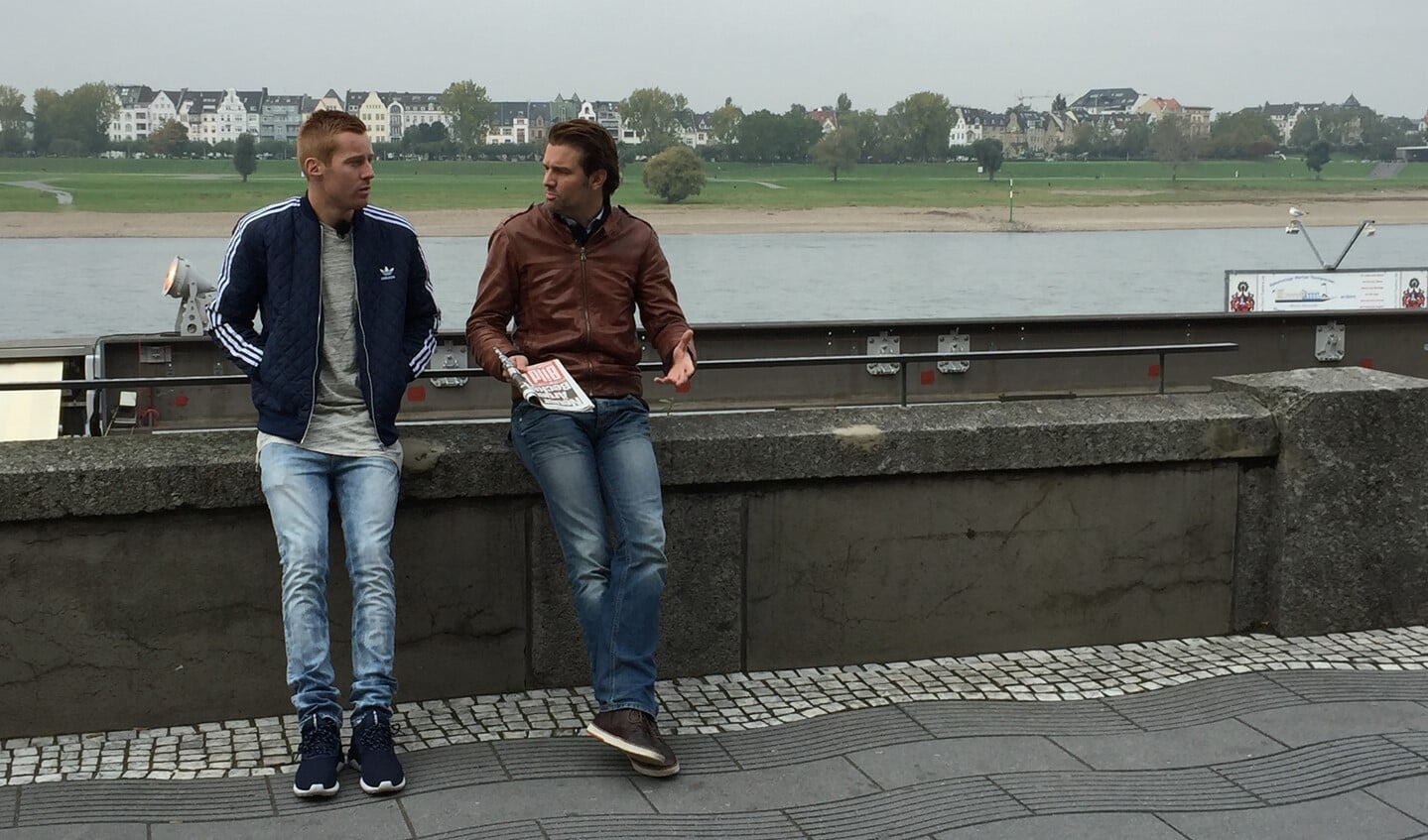 Mike en Bas op de Düsseldorf-Boulevard. Foto: Jim van der Deijl