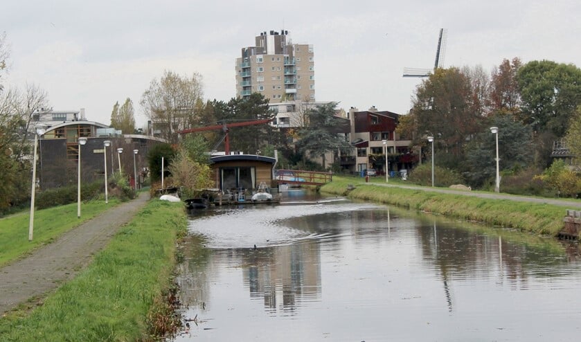 De woonboten aan het Starrevaart in betere tijden.