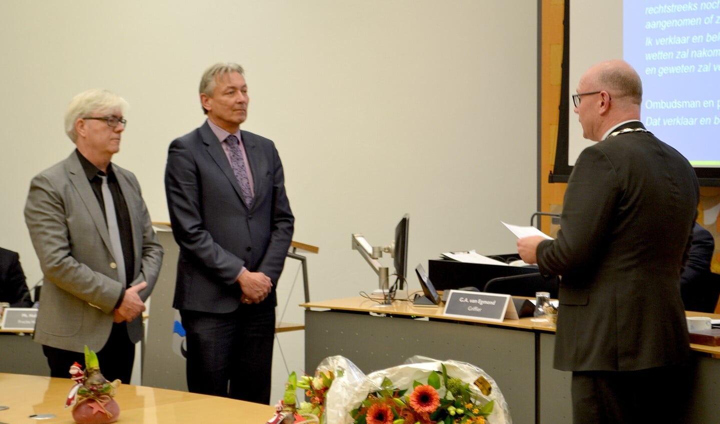 Peter Heskes en Bert van Alphen werden beëdigd als ombudsman in de gemeente Leidschendam-Voorburg (foto/tekst: Inge Koot).