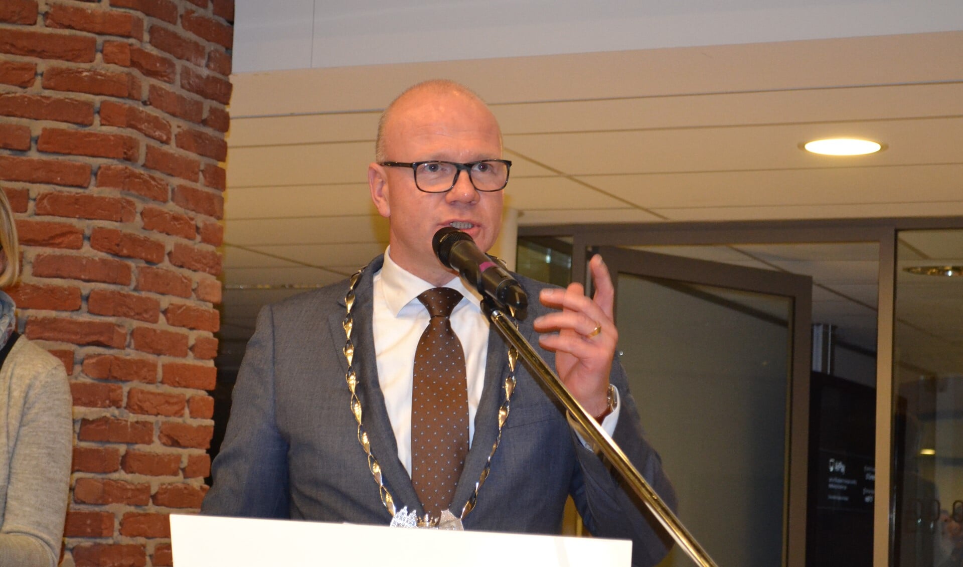 Burgemeester Klaas Tigelaar tijdens zijn eerste nieuwjaarstoespraak in de gemeente Leidschendam-Voorburg (foto: Inge Koot).