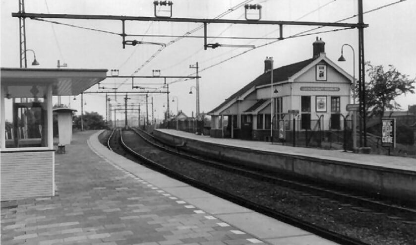 Het station Voorburg-Leidschendam van de Zuid-Hollandsche Electrische Spoorweg-Maatschappij.