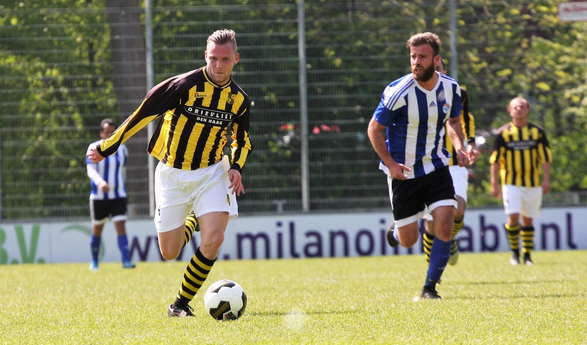 Wilhelmus-invaller Kevin Besamusca scoorde 1-2 in Utrecht (archieffoto: AW)