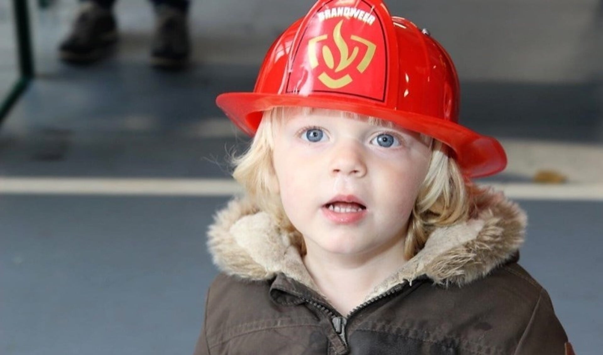 Zet je speelgoedhelm op tijdens de open dag in de brandweerkazerne (Foto: Ap de Heus).