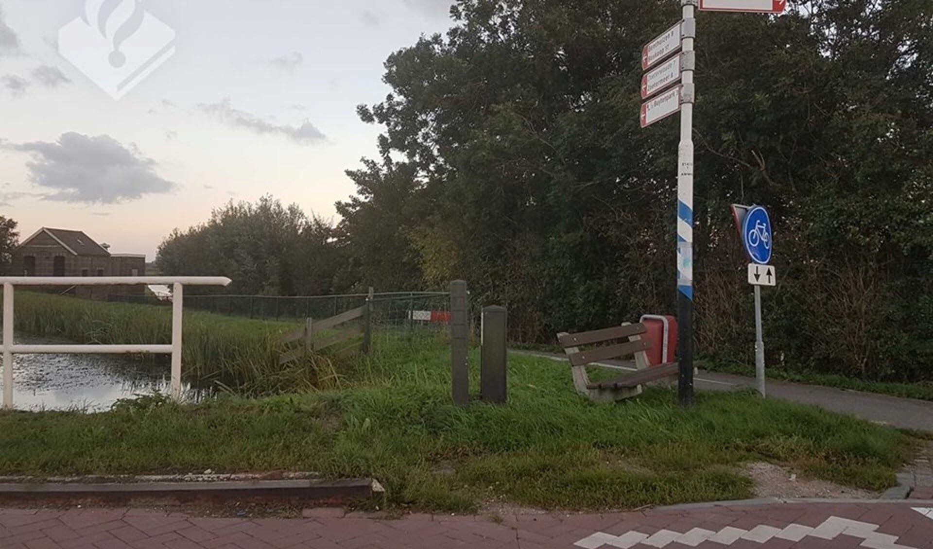 De locatie in Stompwijk waar de vrouw in september werd lastiggevallen (foto: politie LDVB).