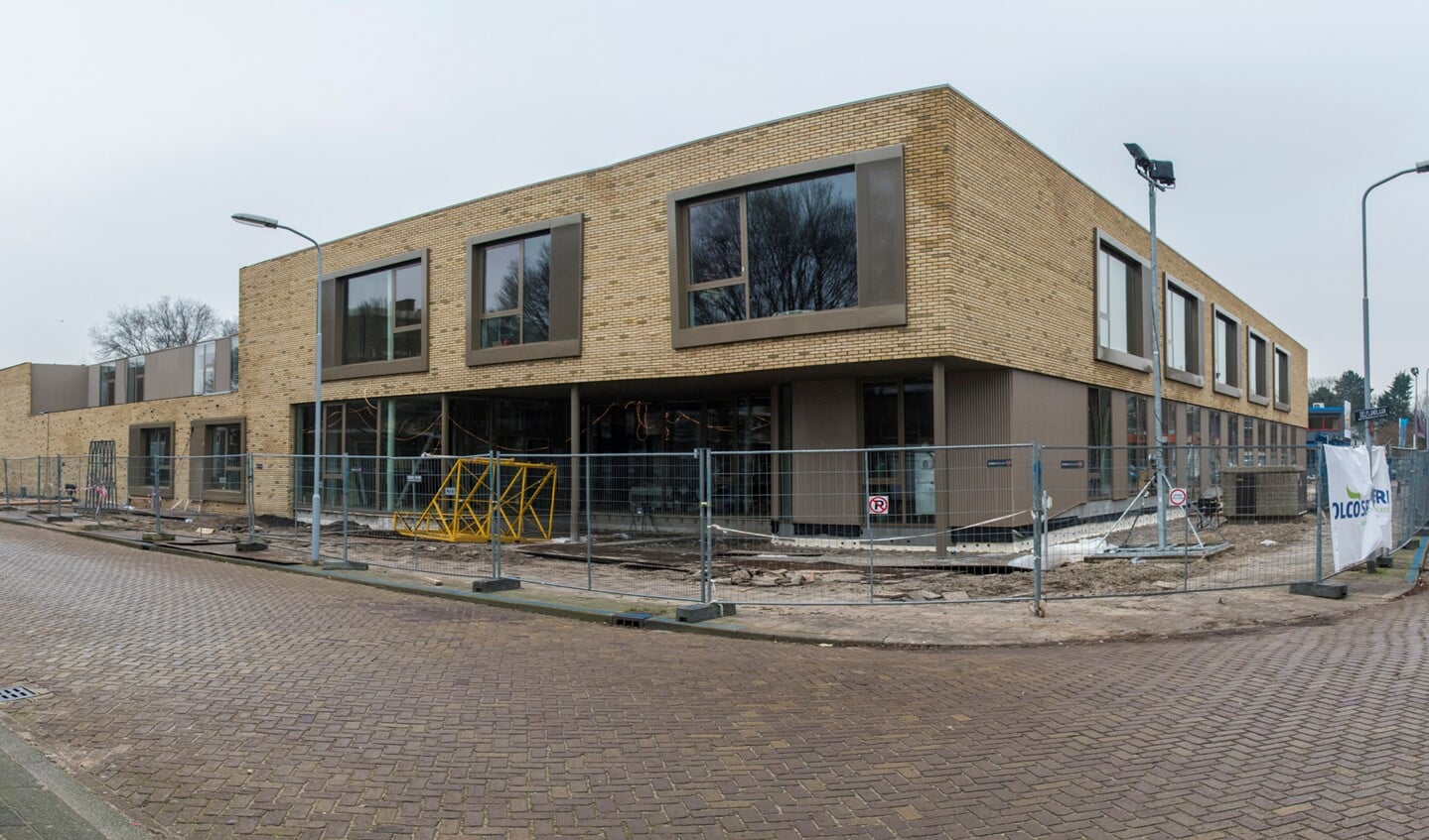 De nieuwe basisschool De Dijsselbloem in aanbouw (foto: Buro JP.