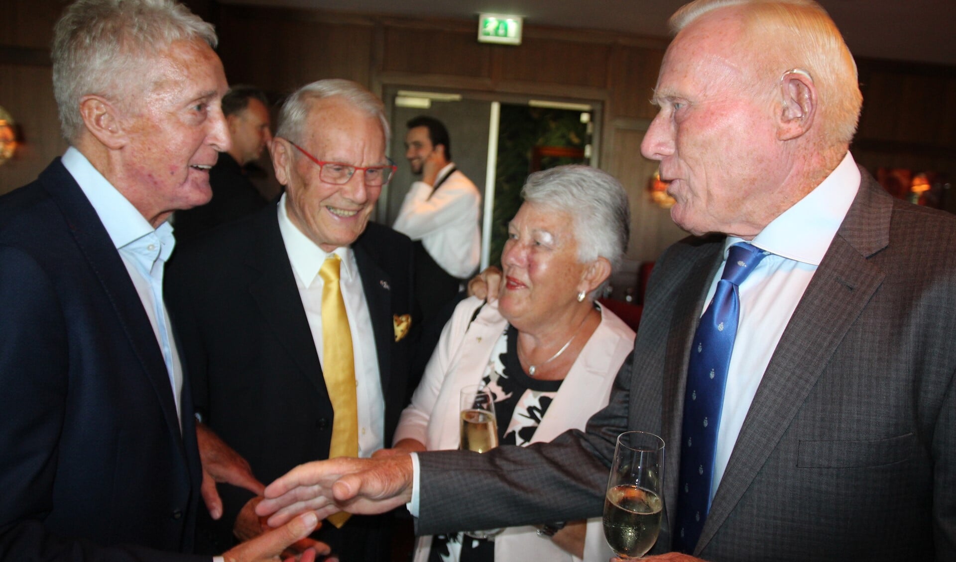 Jan met ploegleider Ab Geldermans, broer Piet en diens vrouw Jopie.