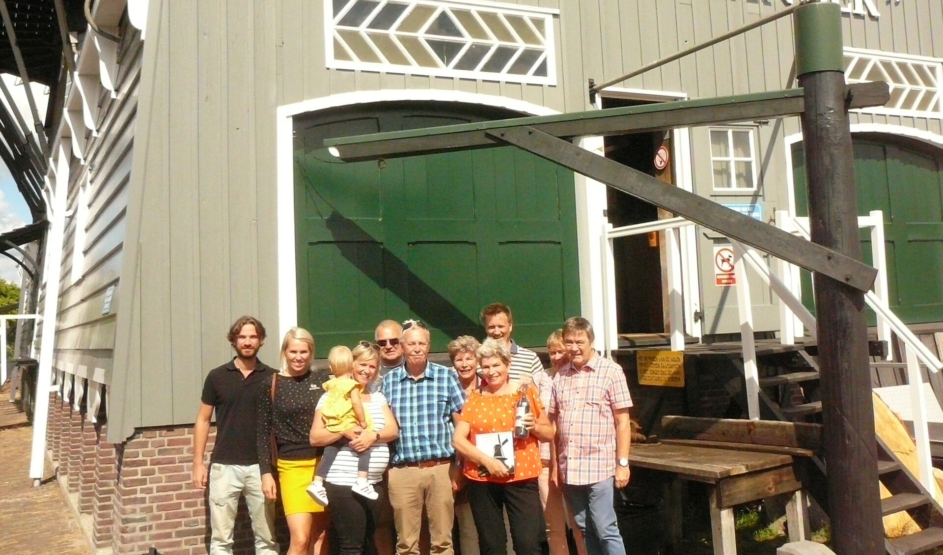 Ook mw. Mol uit Delft bezocht de molen voor een groepsrondleiding met familie en bekenden (foto: pr).