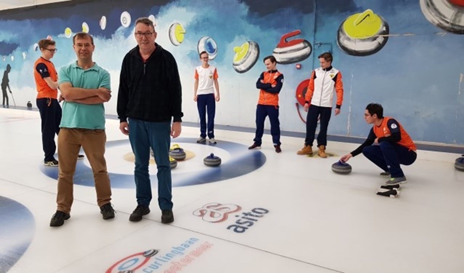 Jeroen en Luutze hopen op een Zoetermeers curlingfeestje