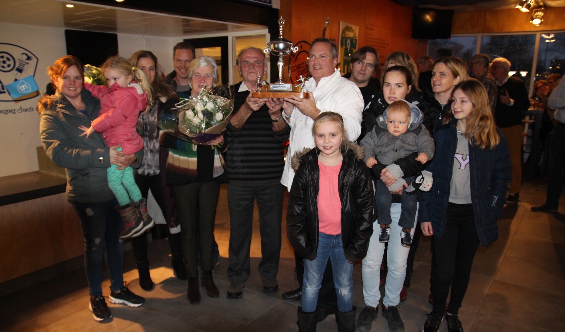 De Kauffman Trofee was voor Aad Vollebregt. Er was heel wat familie opgetrommeld! 