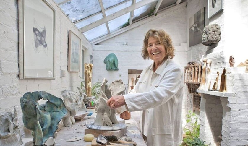 Helaine Blumenfeld in haar atelier.