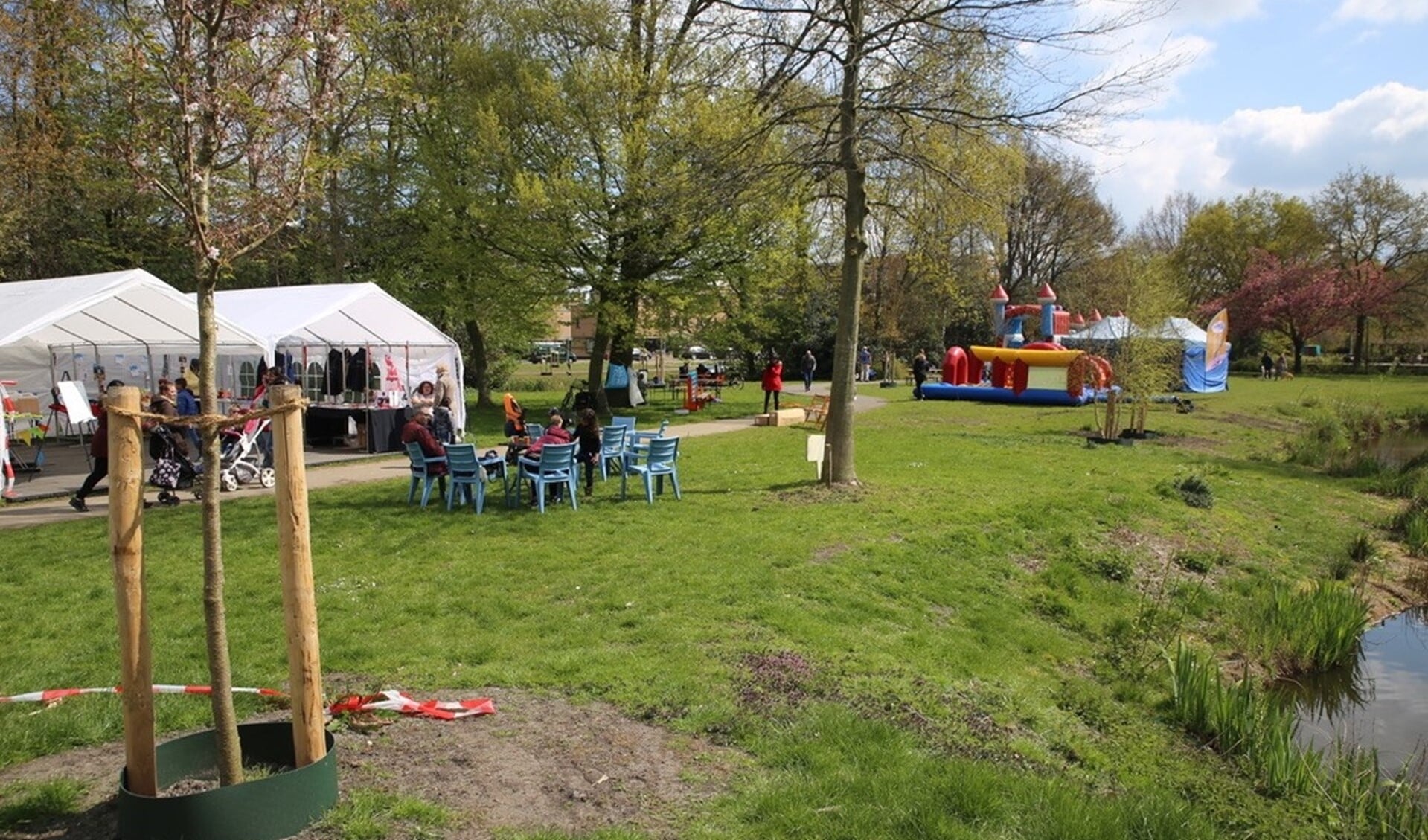 Activiteiten in Park 't Loo tijdens Fenomeen Bovenveen (archieffoto Atte Roskam).