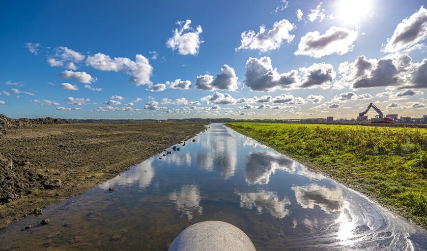 De Nieuwe Driemanspolder gaat niet alleen een mooi uitzicht en een heerlijk recreatiegebied opleveren, maar is bovendien belangrijk voor de veiligheid (foto: Buro JP).