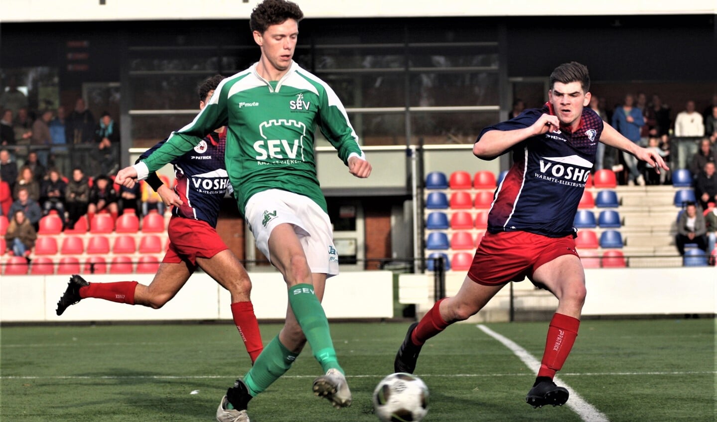 Niels van Houwelingen (SEV) debuteerde in het basiselftal en scoorde 0-3 (archieffoto: AW).