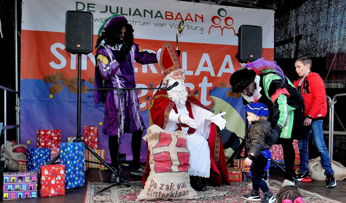 Sinterklaas op Julianabaan (foto: Ot Douwes).