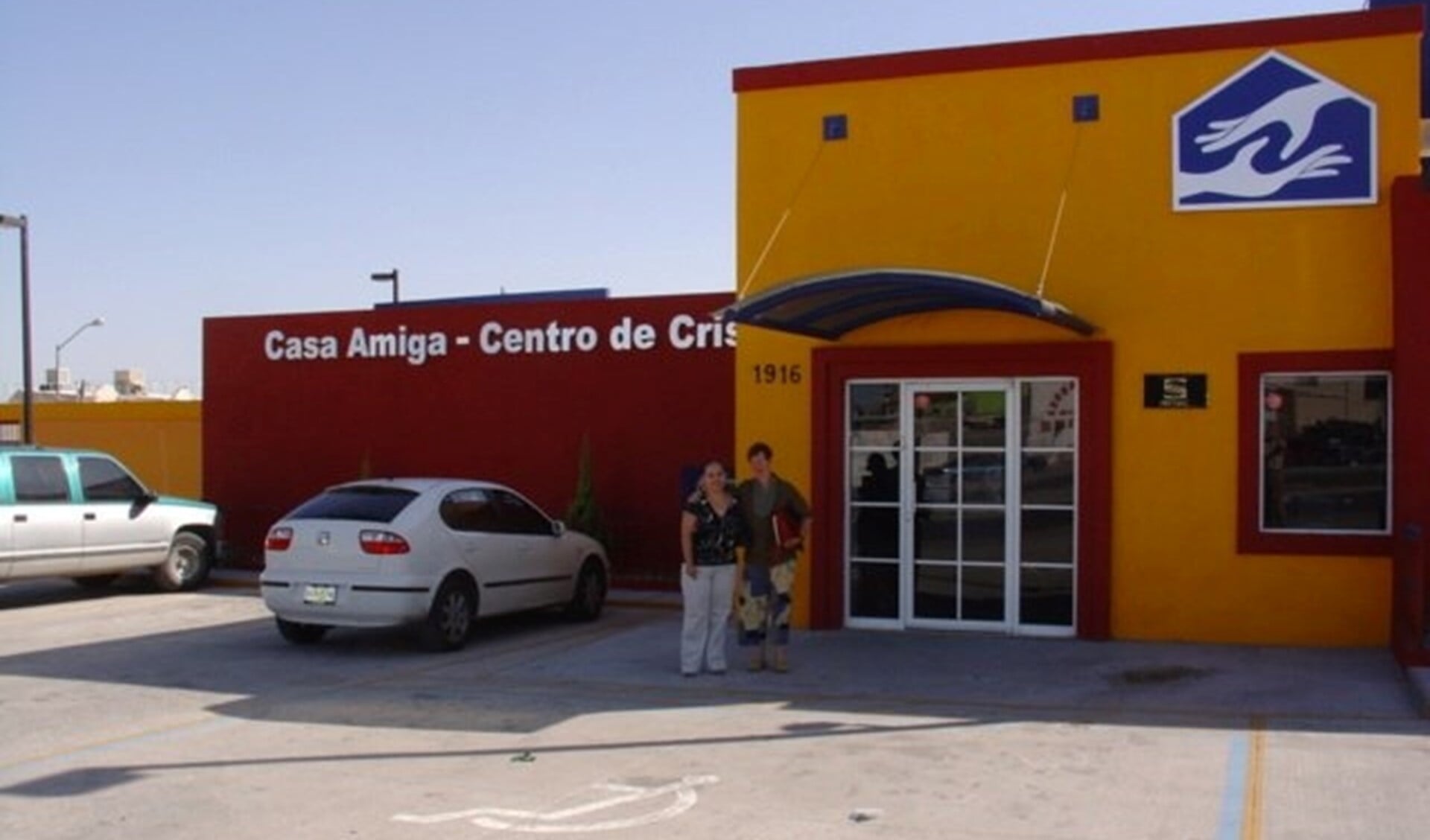 De stichting Hester ondersteunt het vrouwencentrum Casa Amiga in Ciudad Juárez in het noorden van México financieel en bij het bieden van psychische, juridische, educatieve en maatschappelijke hulp aan vrouwen en het preventief geven van voorlichting.