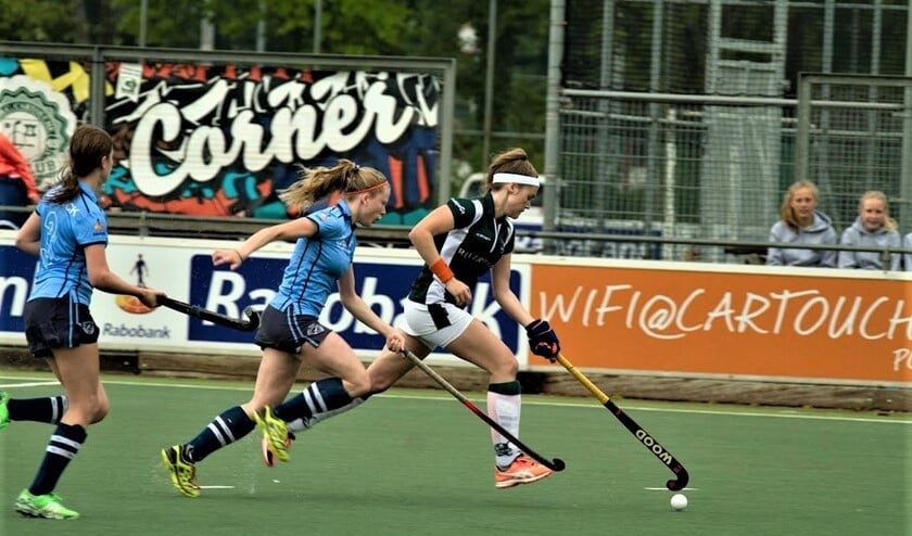 Tess in volle sprint in Dames 1 van Cartouche (foto: pr).