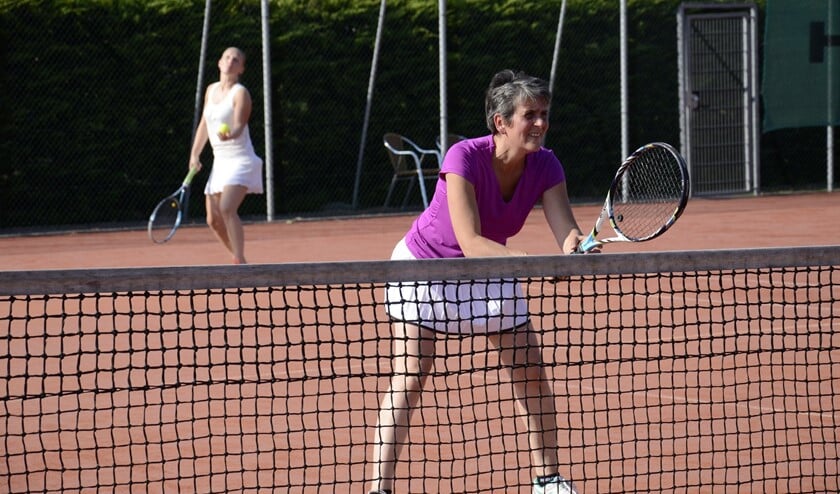 Mocht u na de proeflessen verder willen gaan met tennislessen, dan kunt u zich opgeven voor de zomertraining, die eind maart start.
