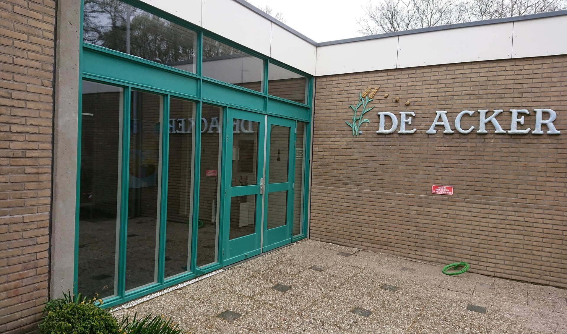 In het gebouw De Acker in Pijnacker Noord vindt de lezing plaats.
