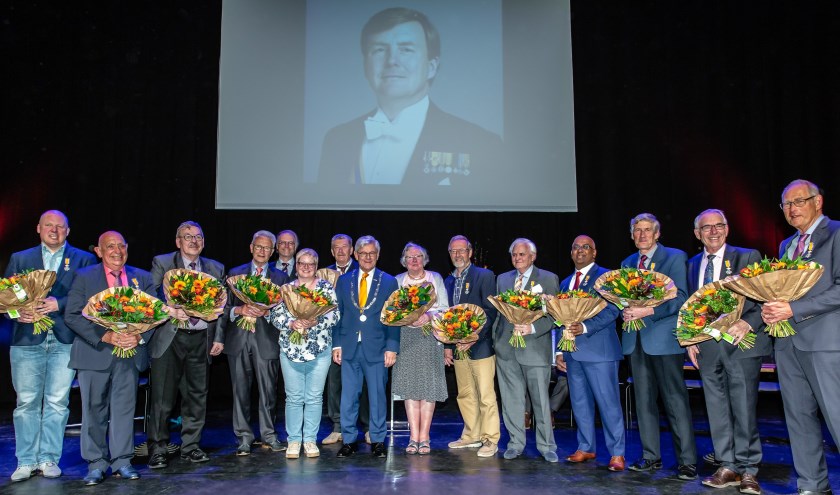 Veertien Zoetermeerders ontvingen een Koninklijke Onderscheiding voor hun vaak belangeloze inzet voor de medemens en de maatschappij. Foto: pr