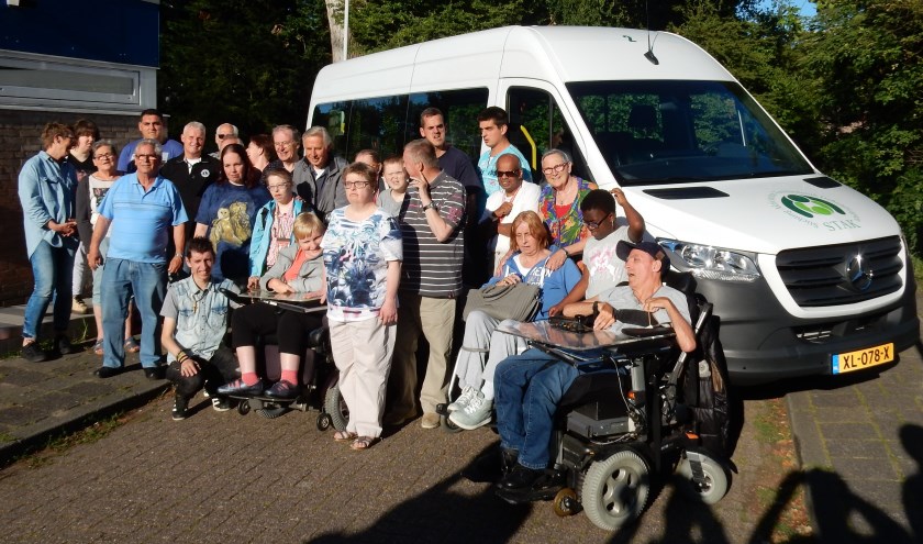 De bus is voor vervoer van personen (jong en ouder) met een beperking naar de verschillende vrijetijdsactiviteiten van de STAK. Foto: pr