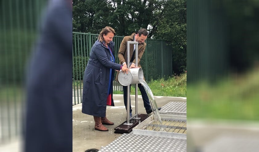 Wethouder Nadine Stemerdink en Hoogheemraad Marcel Belt (Foto: Gemeente LV)