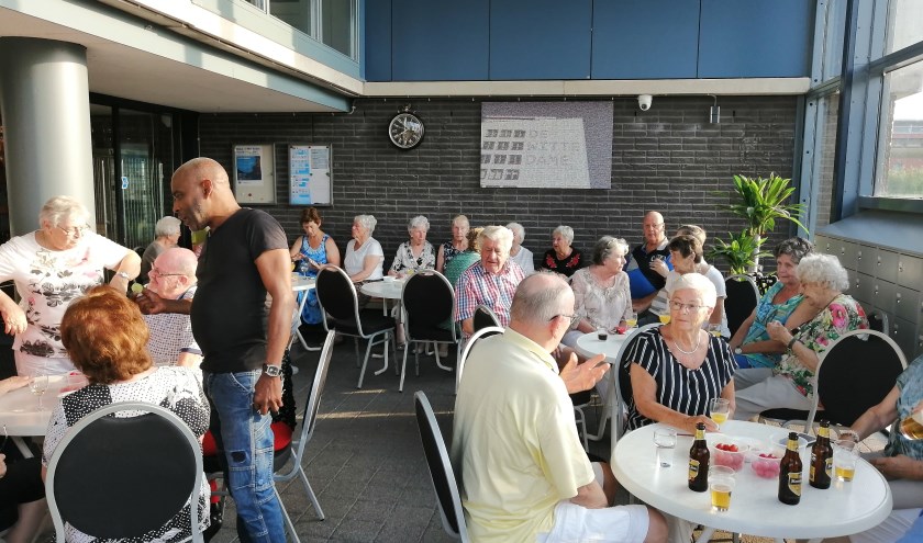 De jaarlijkse instuif gericht op het versterken van de onderlinge band tussen de oudere bewoners. Foto: pr