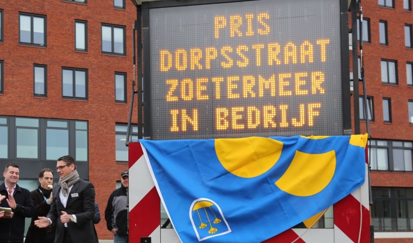 Het PRIS Dorpsstraat parkeerverwijssysteem staat op de helling. Foto: Jan van Es