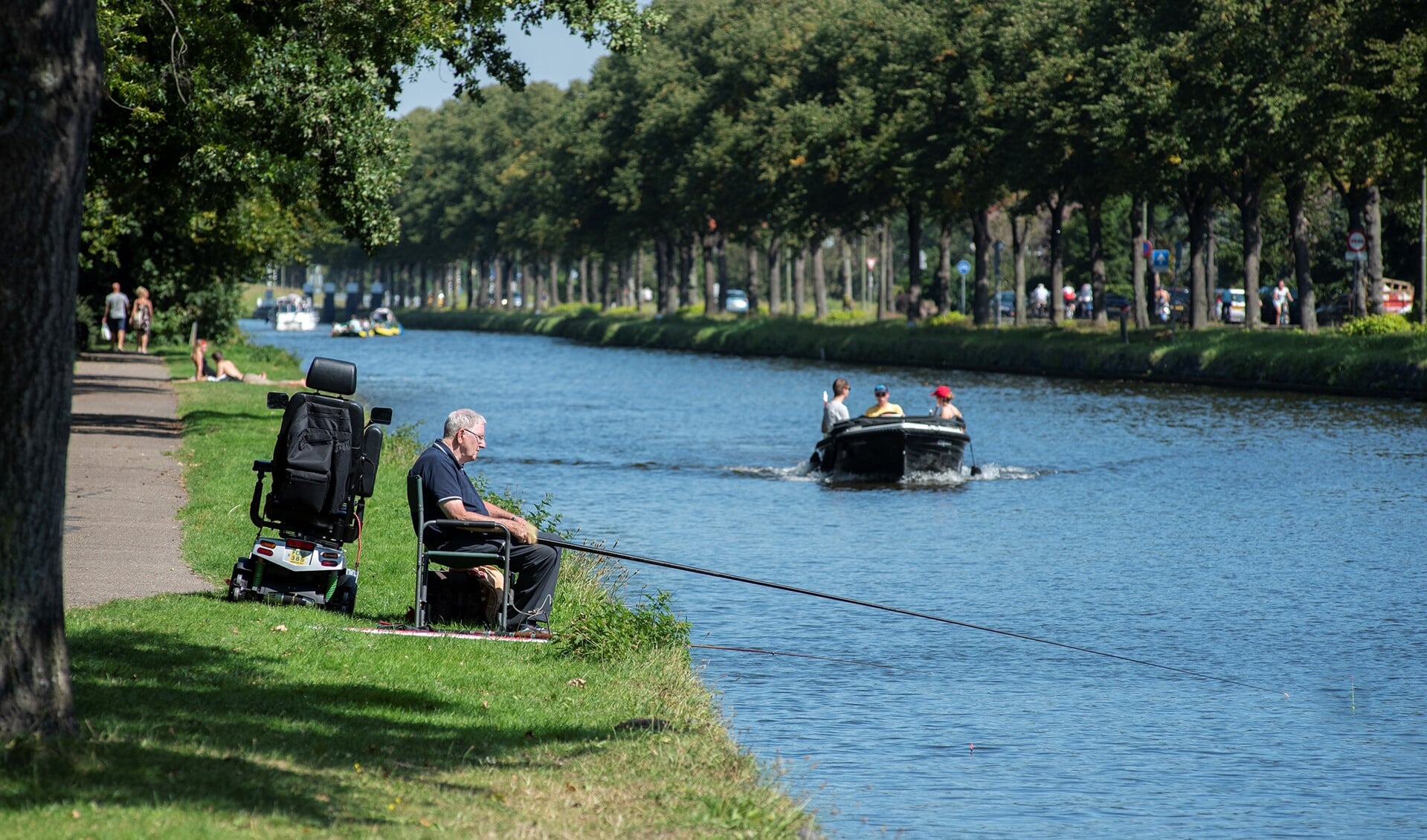Lekker vissen, luieren en varen op en aan het water bij Park Vreugd en Rust (foto: Michel Groen).
