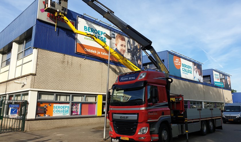 Het nieuwe Beroepscollege Zoetermeer VMBO en Beroepscollege Zoetermeer Praktijk, gevestigd aan het Van Doornenplantsoen, start op maandag 2 september. Foto: pr