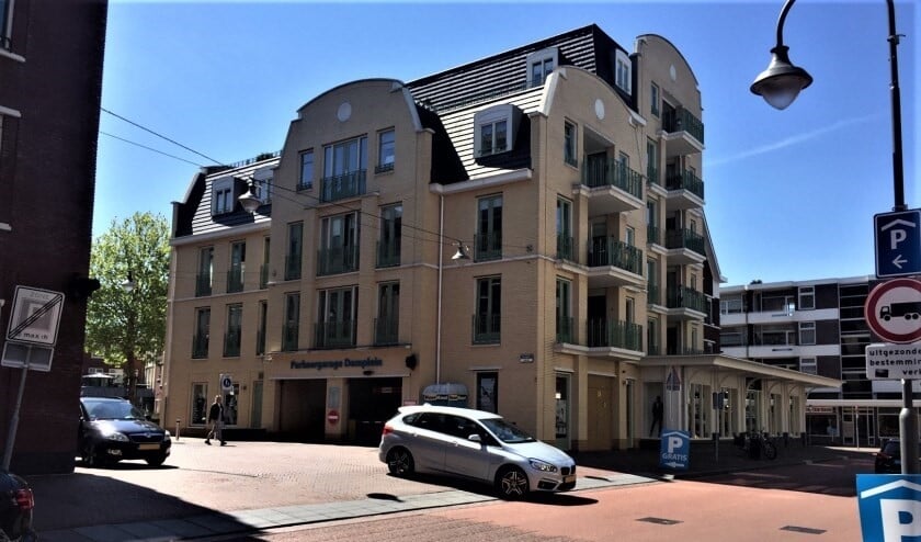 Sinds de invoering van de blauwe zone is er voldoende plek in de parkeergarage Damplein (foto: pr gemeente LDVB).