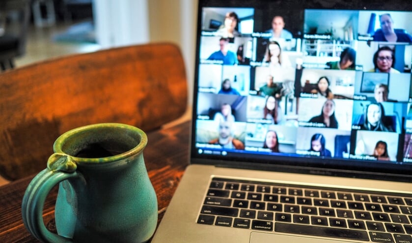 <p>Het Sportnetwerkcafé van SenW voor bestuurders, vrijwilligers en trainers van verenigingen uit Leidschendam-Voorburg werd voor de eerste keer digitaal georganiseerd (foto: SenW)<strong>.</strong> </p>