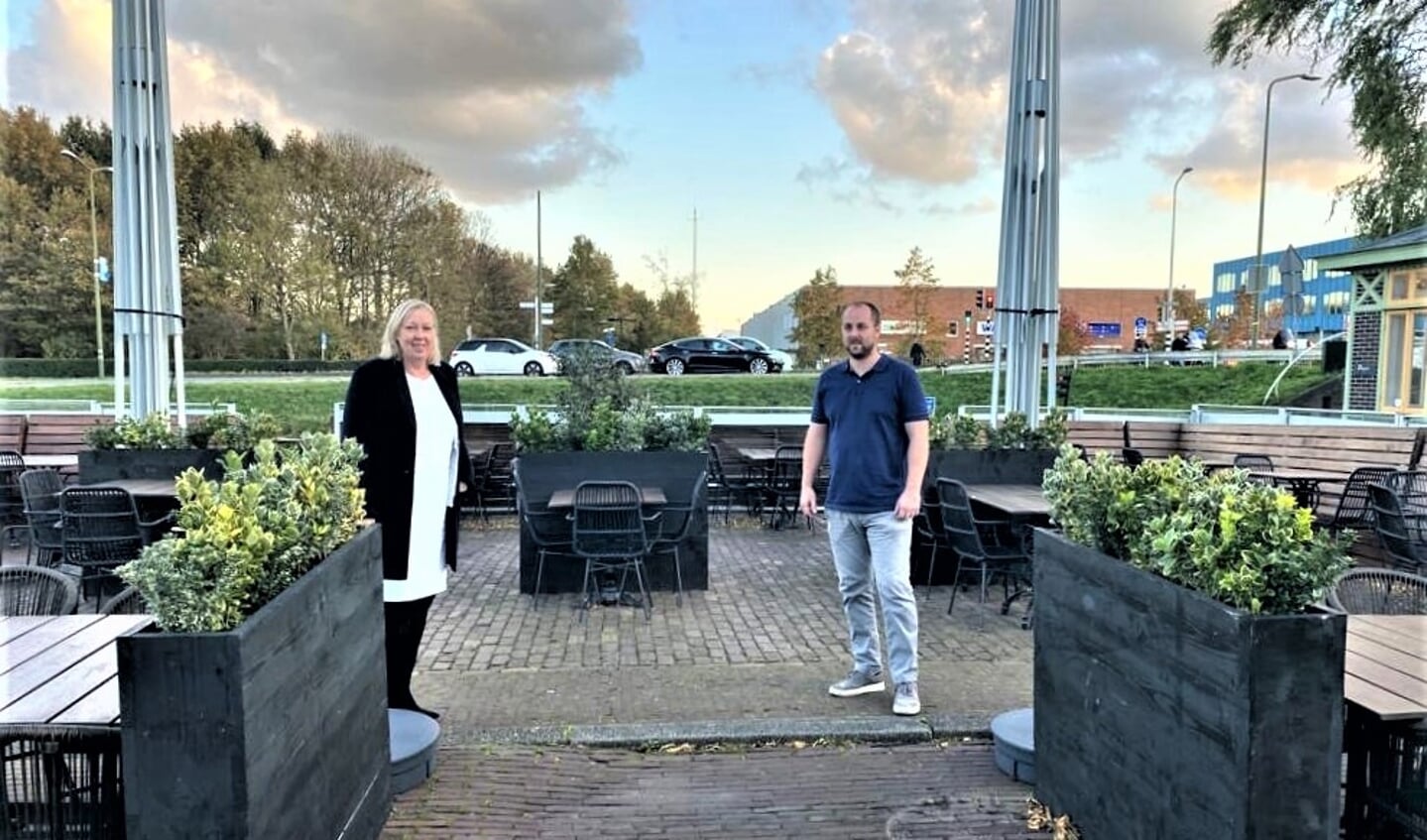 Buitenterras bij The River aan de Kerkstraat (hoek Oude Haven) bij de vliet in Voorburg (foto: gemeente LV).