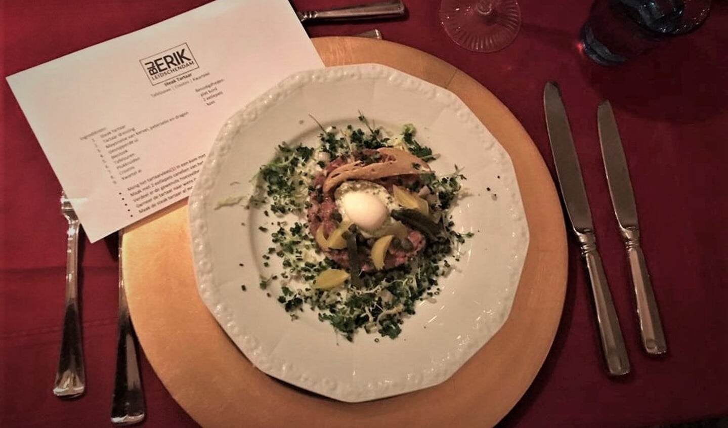 De Lions kozen ervoor om het diner te laten verzorgen door plaatselijke horecaondernemers, zoals 'Bij Erik' in Leidschendam.