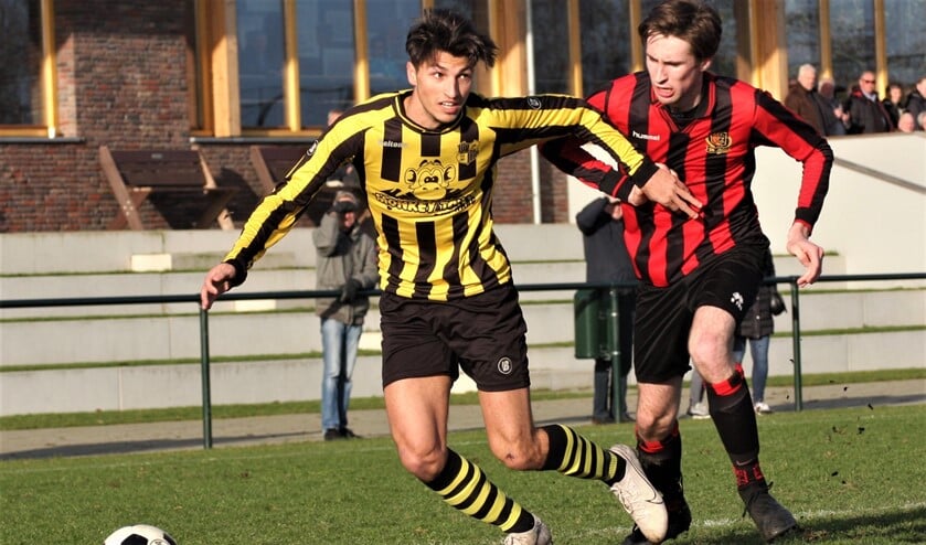 Jacky Adam (Wilhelmus) scoorde zondag uit een strafschop (archieffoto: AW).