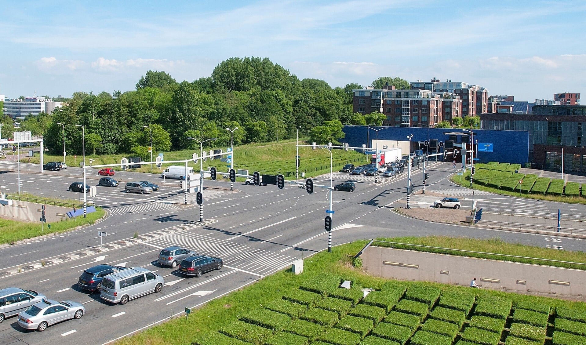 Als het doorgaat komen er fietsviaducten over de kruispunten bij het Temeculaplein en het Hraniceplein (archieffoto Michel Groen).