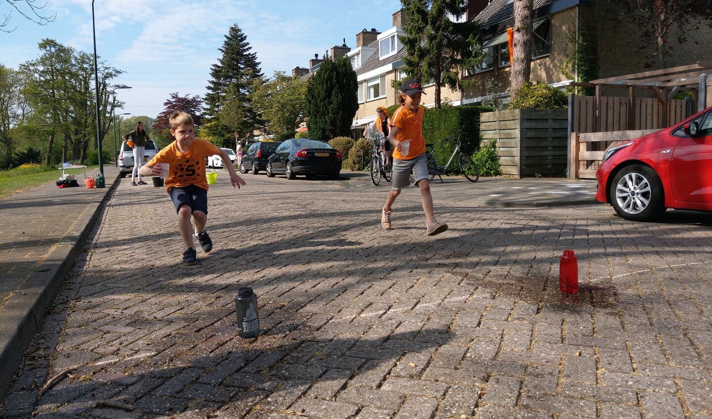 Kinderen organiseerden zelf wat activiteiten op straat of in de tuin (foto: pr).