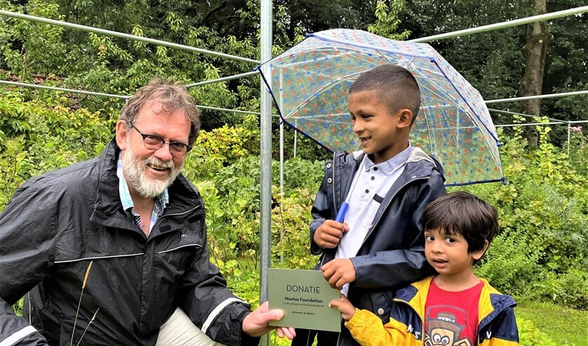 Met dank aan de Muntaz Foundation en de achterkleinkinderen Richano en Sergio.