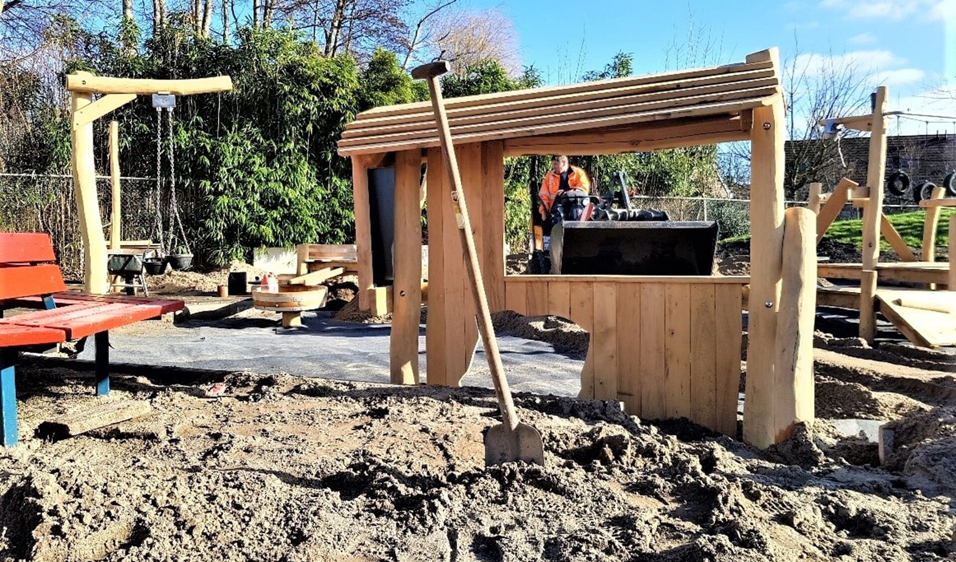 De speeltuin van de Leidschendamse Speeltuinvereniging aan de Rozenlaan in Leidschendam is volledig op de schop gegaan (foto: pr).