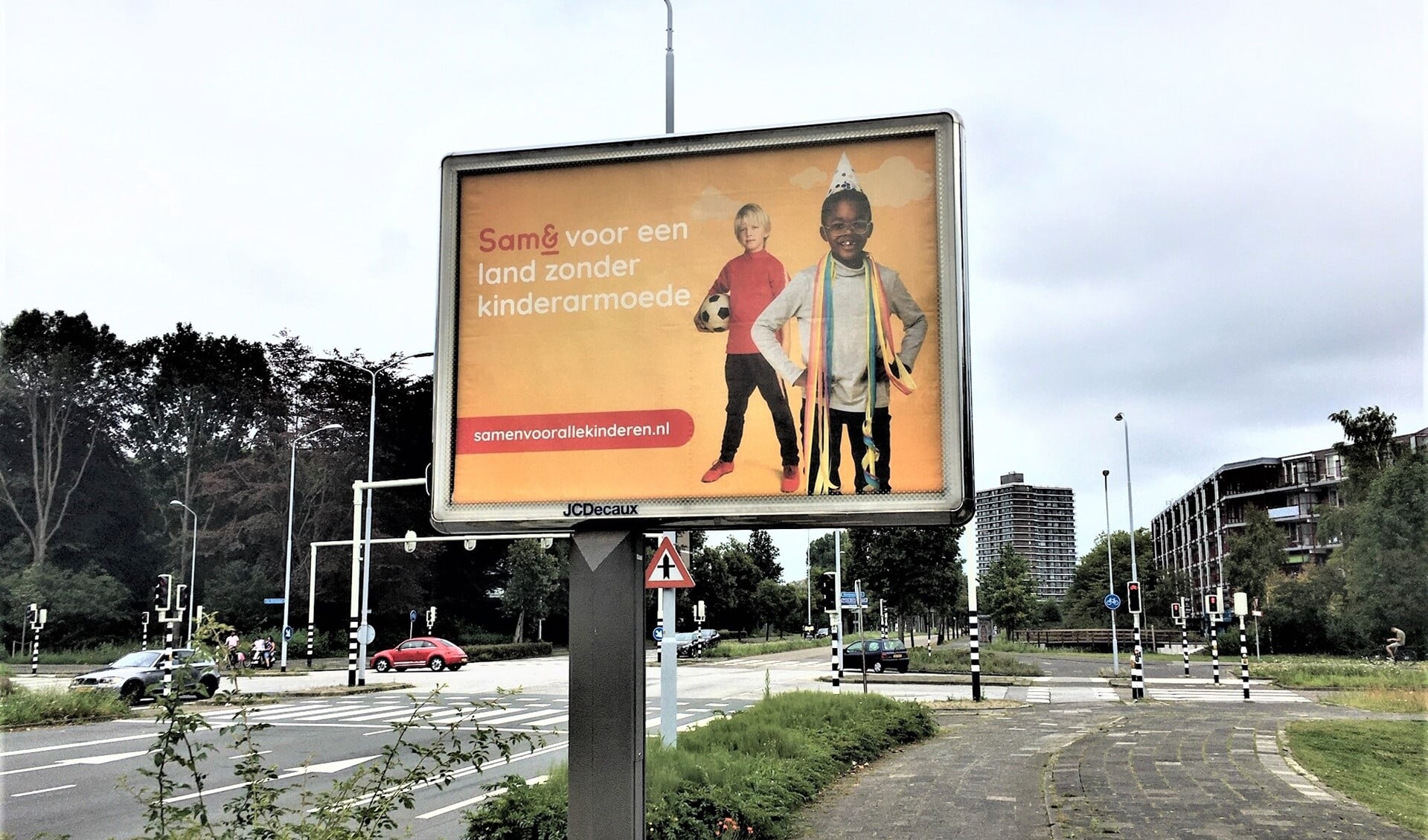 Ook in Leidschendam-Voorburg staan grote billboards waarop melding gemaakt wordt van de actie van Sam&.