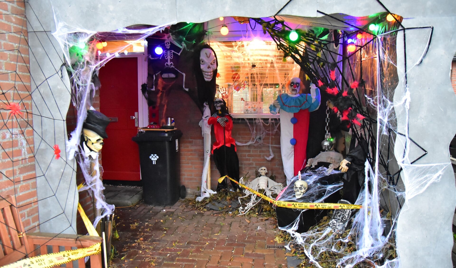 Halloween huis vorig jaar. Foto: Rita Soutendijk