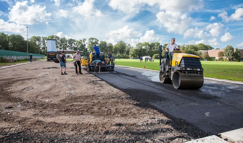 <p>Werk aan het terrein waar de indoorhal zal verrijzen (foto: pr VCC).</p>