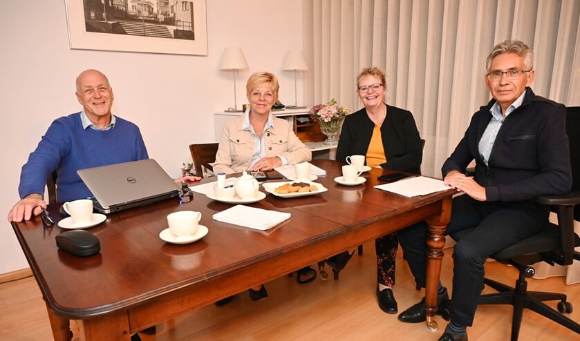 De organisatie Erik Hofland, Janny Vinke, Angélique Nijmeijer en Charles Vacquier. Foto: Gerard van Warmerdam
