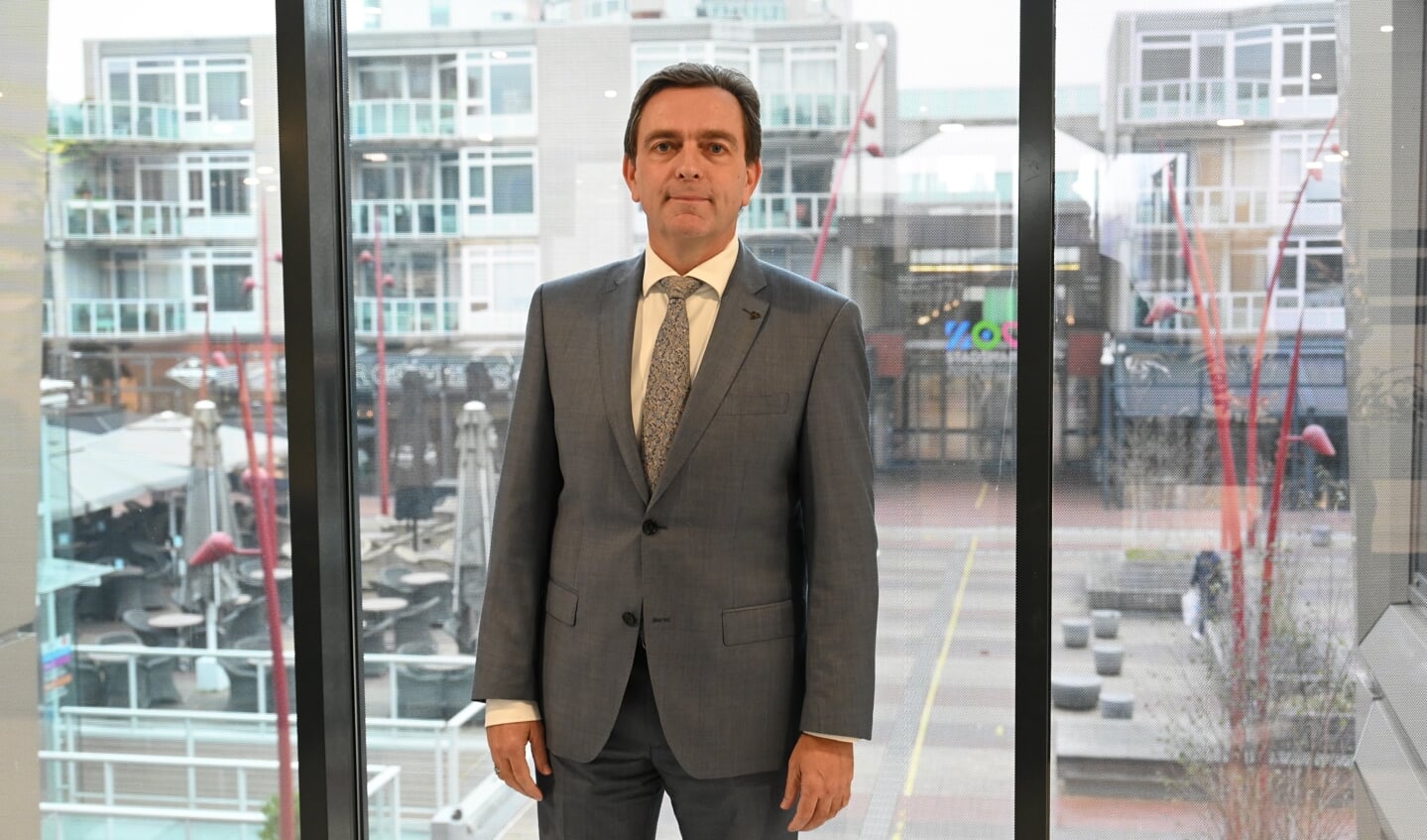 Burgemeester Bezuijen gaat columns schrijven voor het Streekblad. Foto: Gerard van Warmerdam,