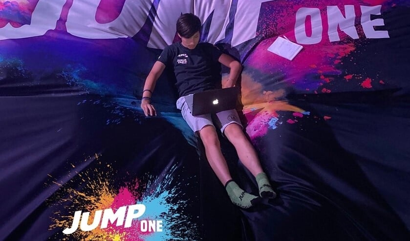 Jump One deelt uit